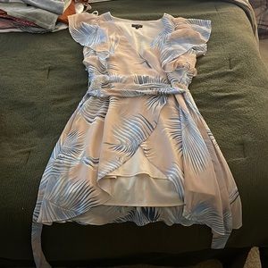 Beautiful Palm Patterned Dress Size Medium